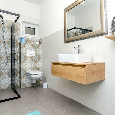 Ana I Apartment Okrug Gornji