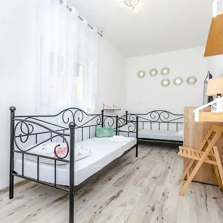 Apartment Ana I *